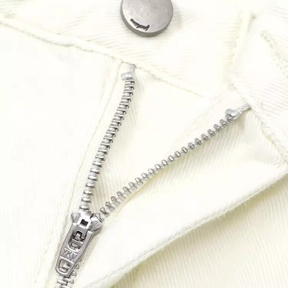 B.Sure White Simple Denim Shorts - Picture 4 of 4